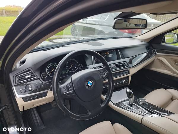 BMW Seria 5 530d xDrive Luxury Line - 20