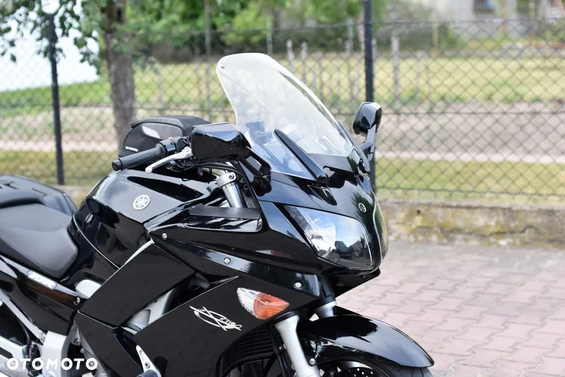 Yamaha FJR - 2