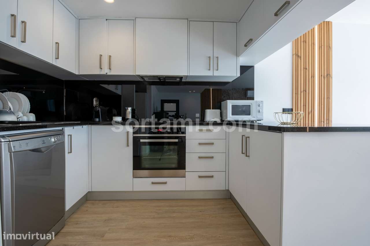 Moradia em Banda T2+1 Venda em Quarteira,Loulé - Grande imagem: 3/37