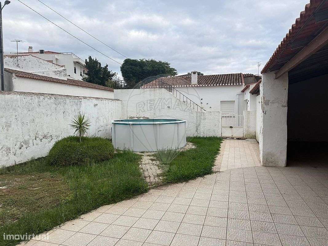 Moradia T9 para venda-13