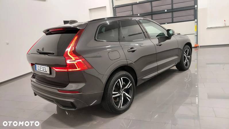 Volvo XC 60 B4 D Plus Dark - 3