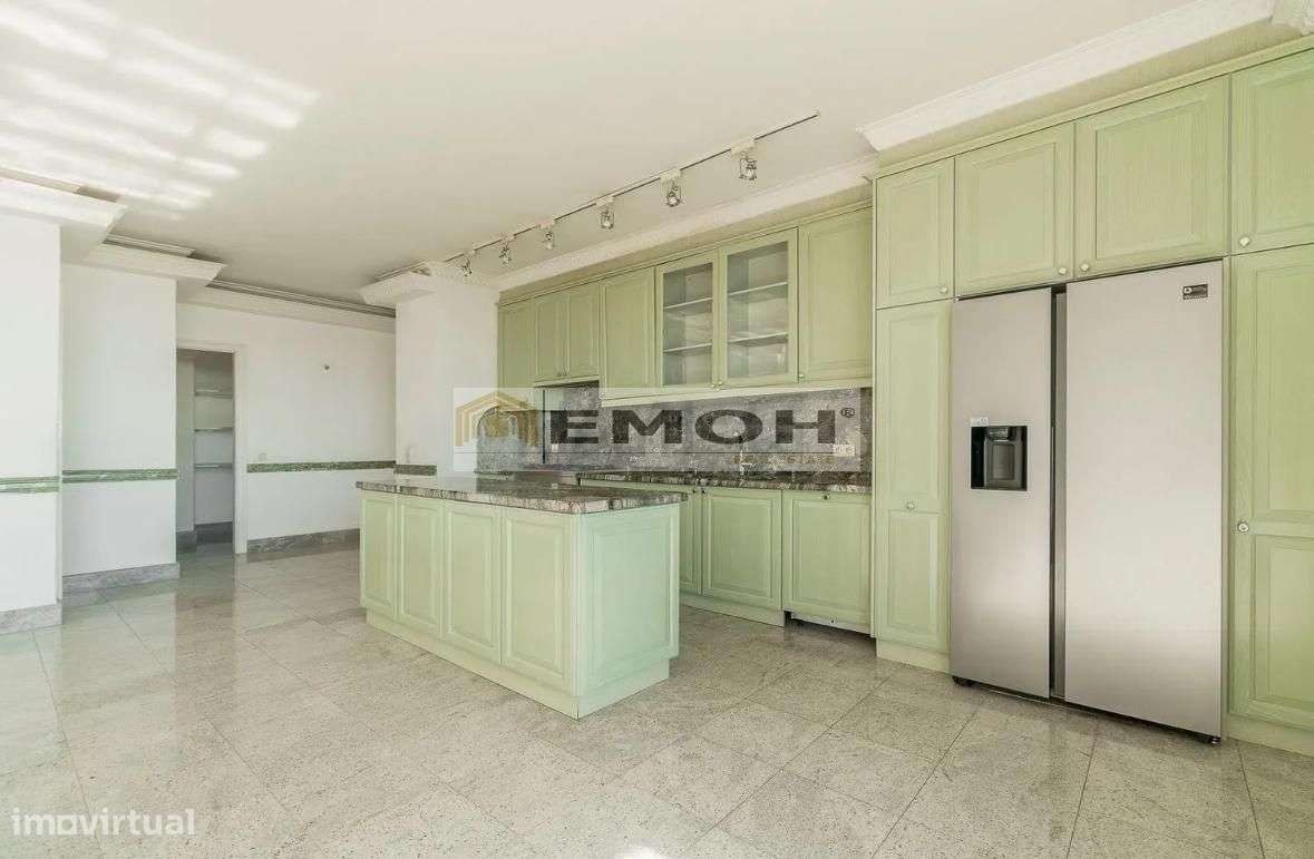 Apartamento T3 à venda na Quinta do Marquês-7