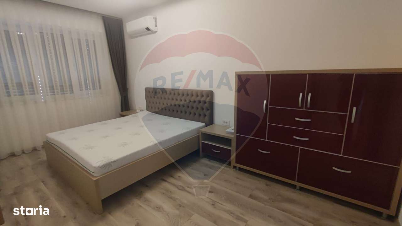 De inchiriat apartament 3 camere lux  etaj 1 zona podul Centenar - Imagine principală: 4/20
