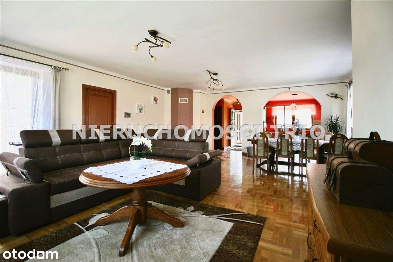 Komfortowy dom z ogrodem-4