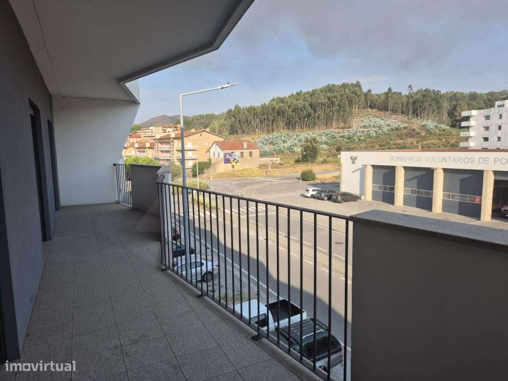 Apartamento T2 com Elevador-18