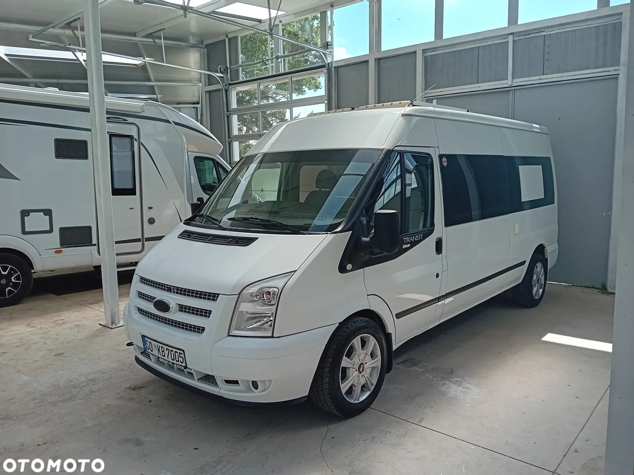 Ford Transit - 1