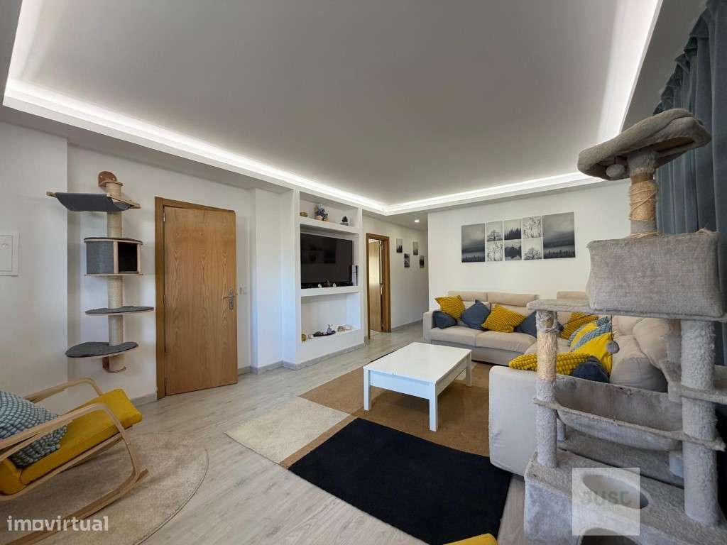 moradia t5 -bairro da milharada- Loures-13