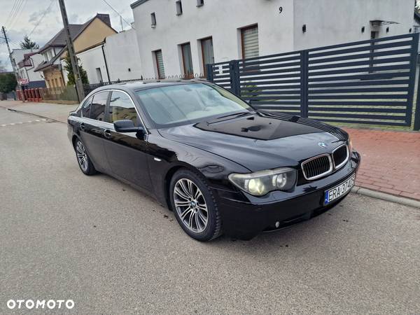 BMW Seria 7 735i - 1