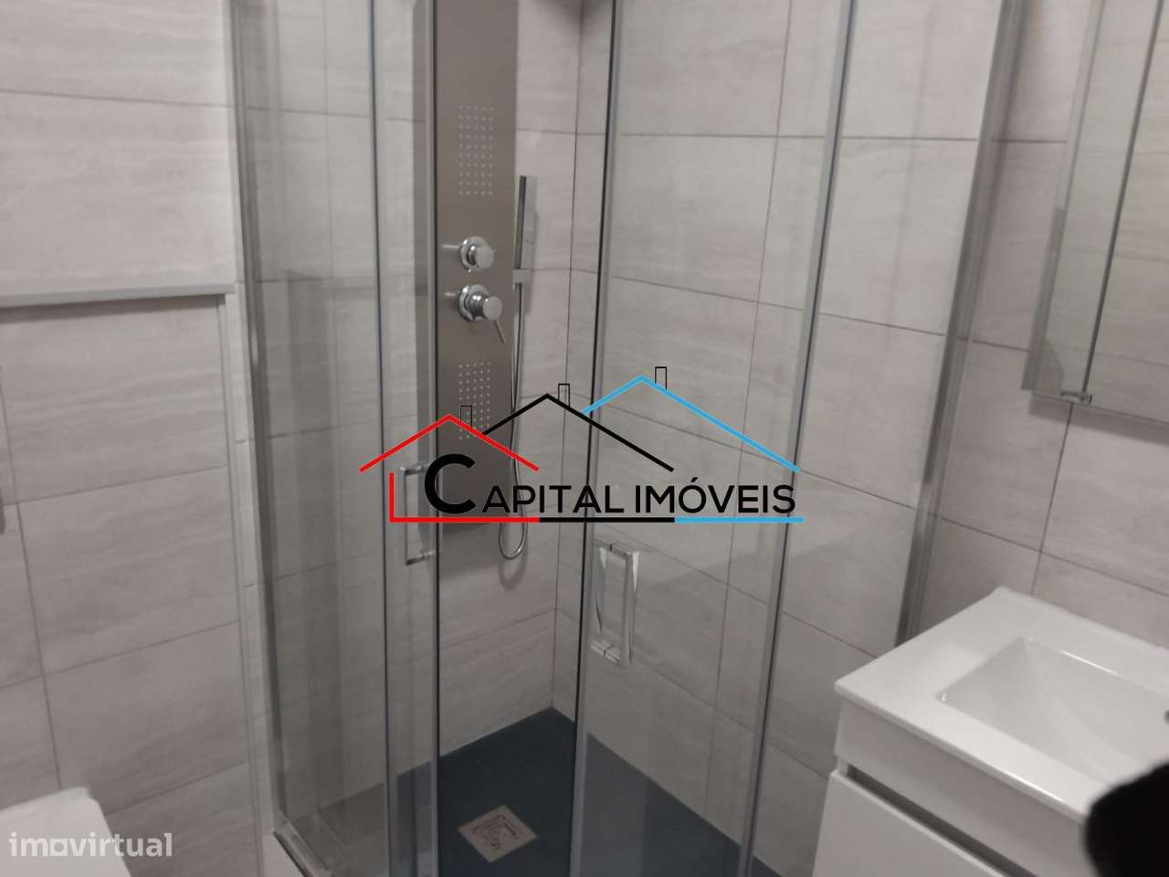 T1 Remodelado,  c/quintal, localizado no Barreiro. - Grande imagem: 5/5