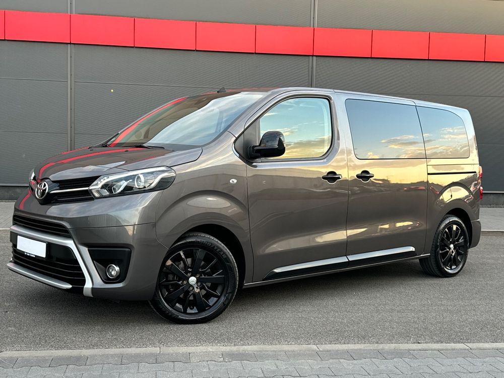 Toyota ProAce 2.0 D4-D Medium VIP 2023