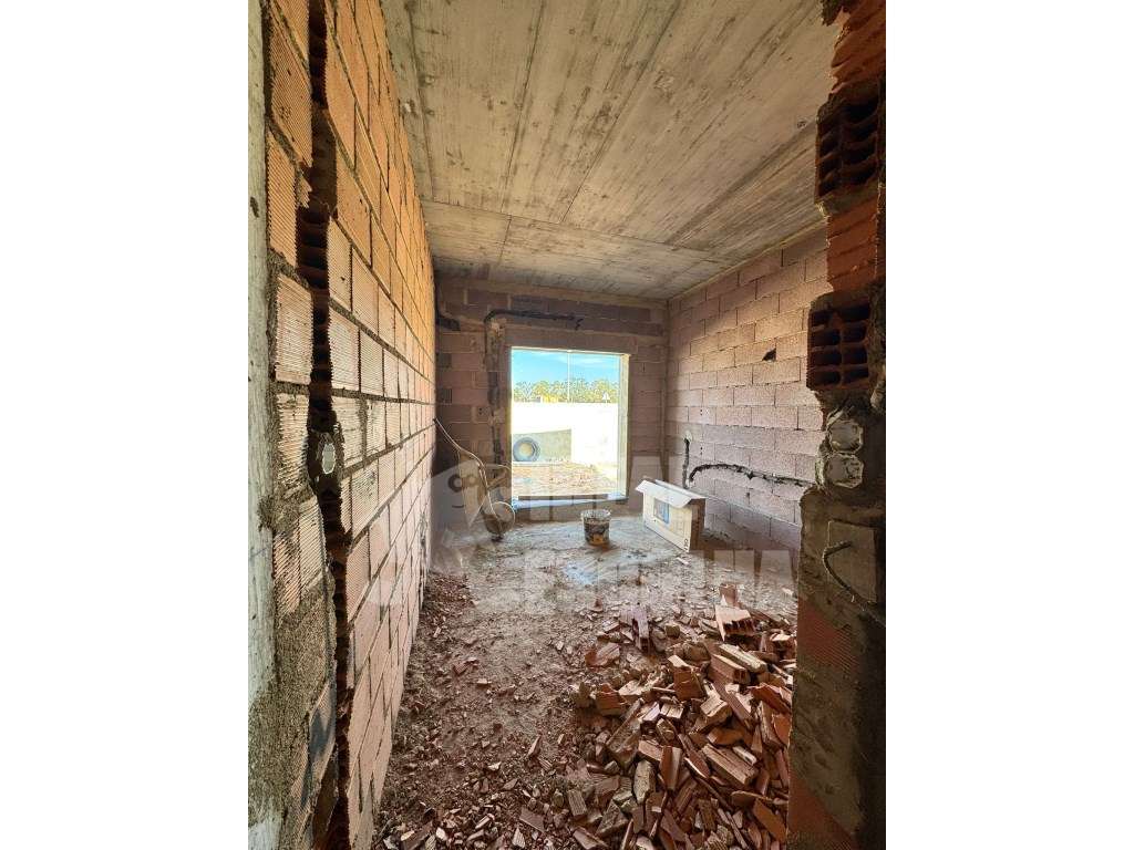 MORADIA EM CONSTRUÇÃO QUINTA DO ANJO ..-9
