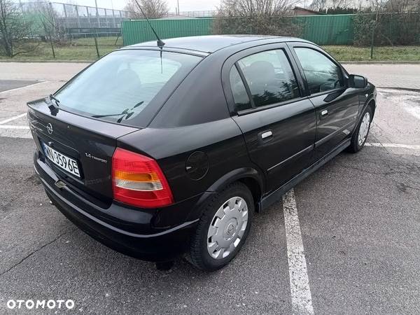 Opel Astra - 9