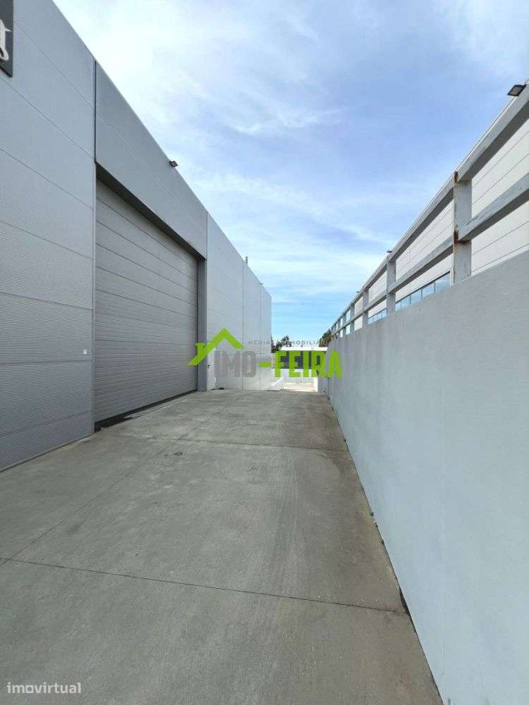 Pavilhão industrial , Fiães-19