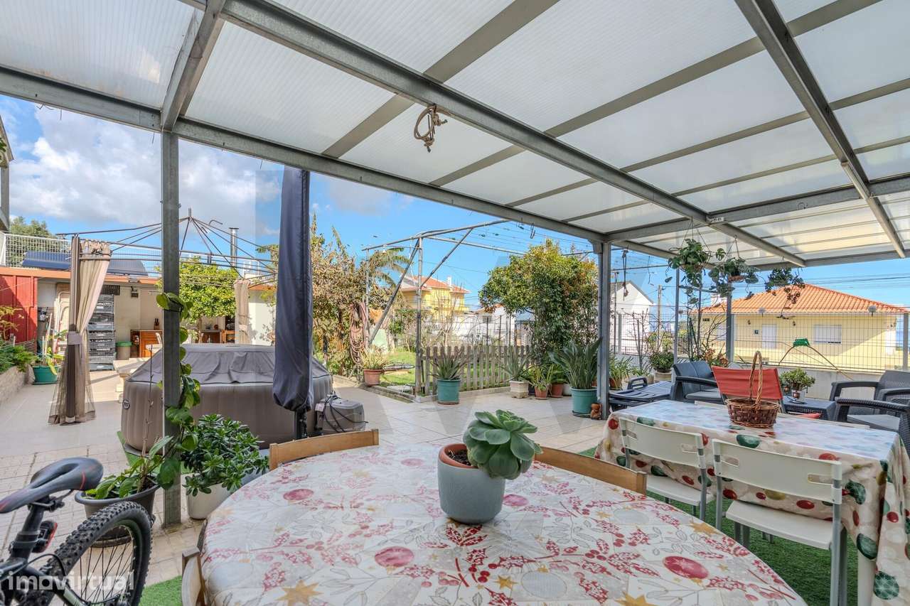 Moradia C/ 3 fracções de utilização independente Santa Iria da Azoia. - Grande imagem: 4/45