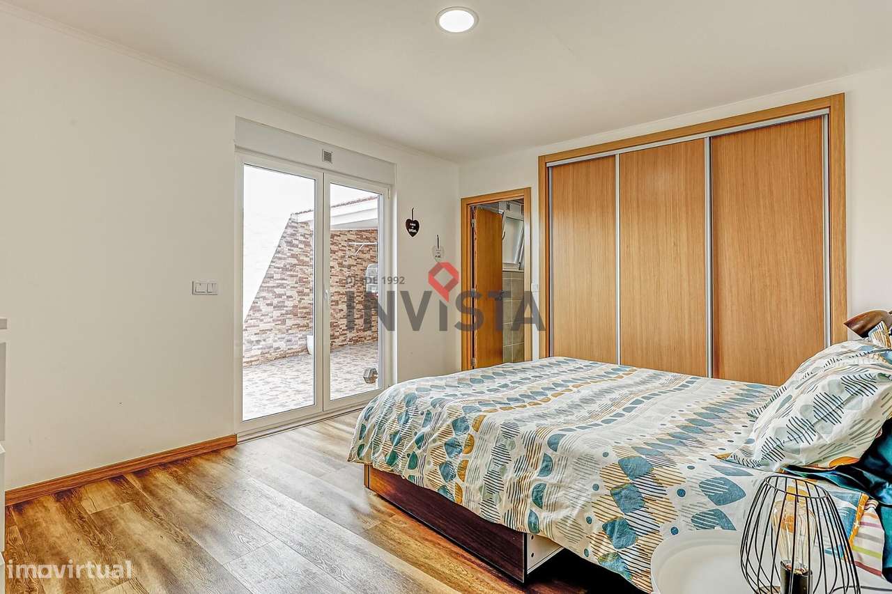 Moradia T3 Térrea com 2 Suites | Centro de Alverca-15