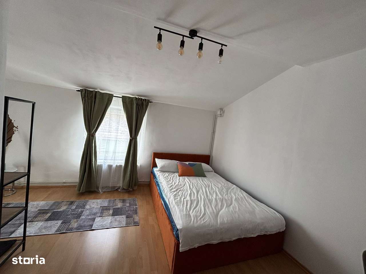 Casa ultracentrala 3 camere - Imagine principală: 4/12