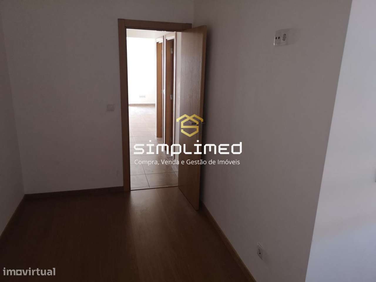 Apartamento T1 Transformado em T2 – Lavradio-15