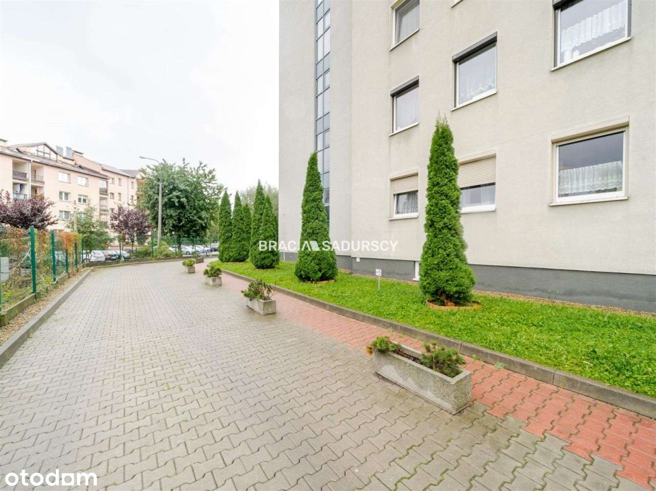 Okazja! Ustawne 2-pok, 2 balkony, duży potencjał!-17