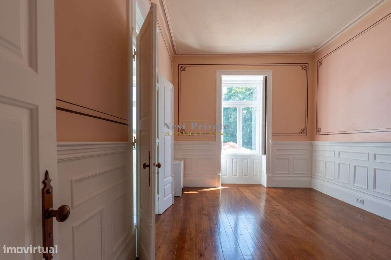 Palacete à venda na Rua de Álvares Cabral-24
