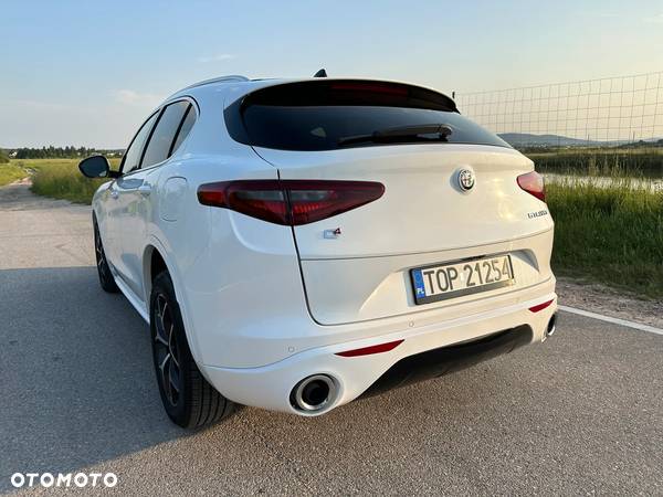 Alfa Romeo Stelvio 2.0 Turbo Veloce Q4 - 8