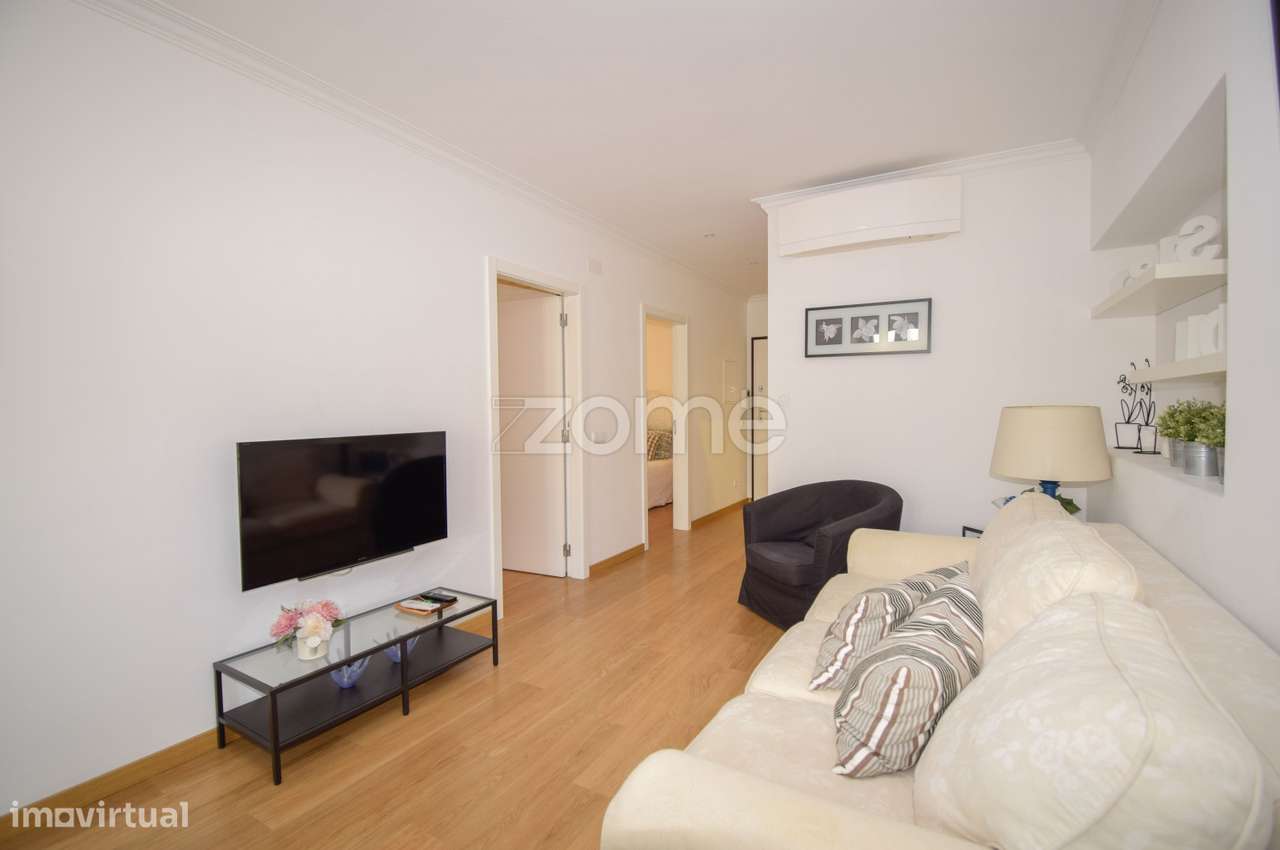 Prédio com 2 apartamentos independentes, totalmente remodelado-19