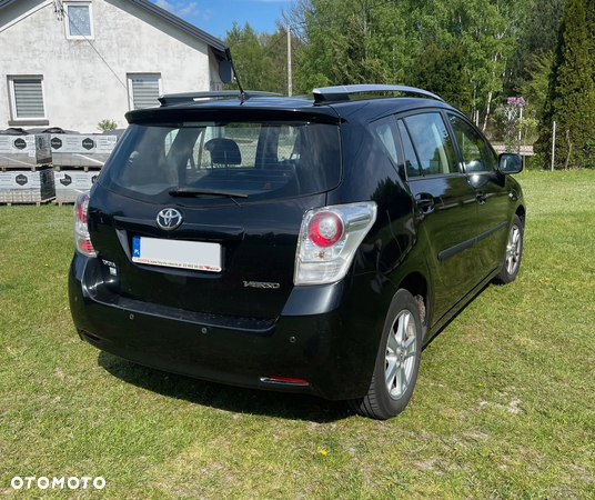 Toyota Verso 1.8 2010 7os - 4