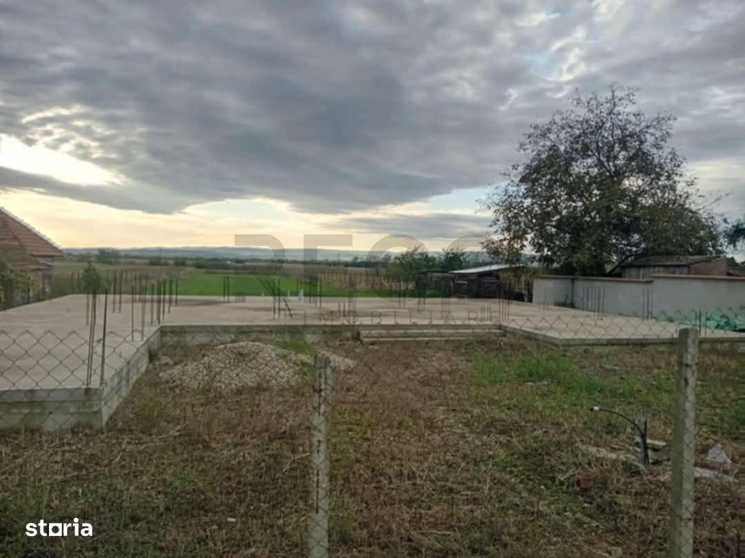 RECO TEREN GENEROS CU FUNDATIE - Imagine principală: 1/9