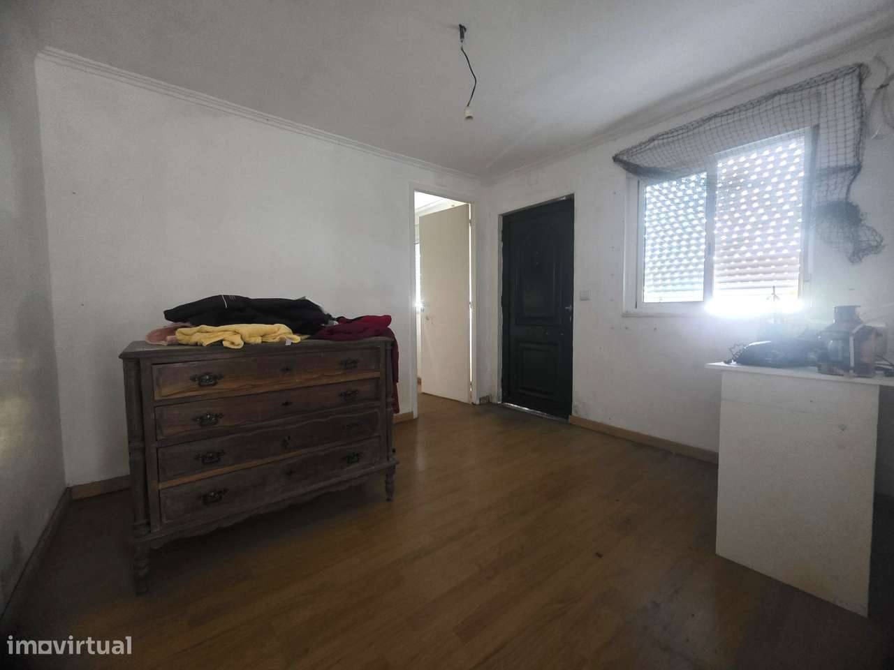 Lote de Terreno com Moradia – Oportunidade de Investimento-24