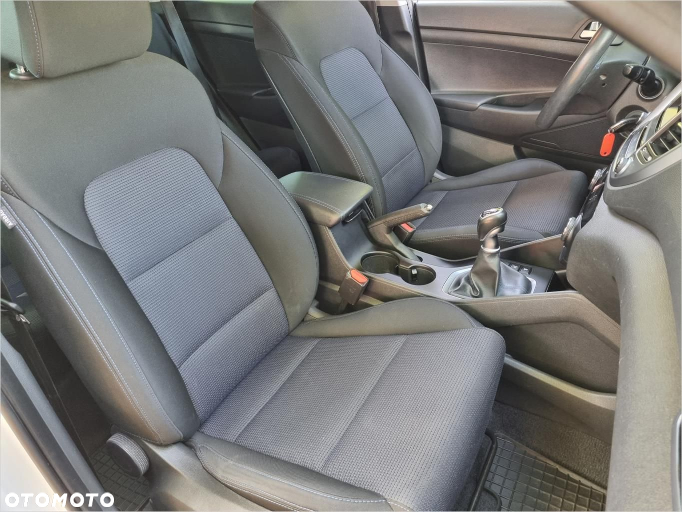 Hyundai Tucson 1.6 GDI BlueDrive Comfort 2WD - 18