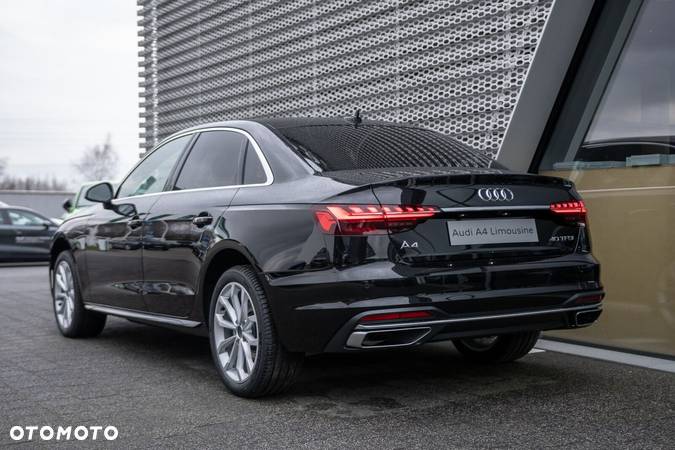 Audi A4 - 4