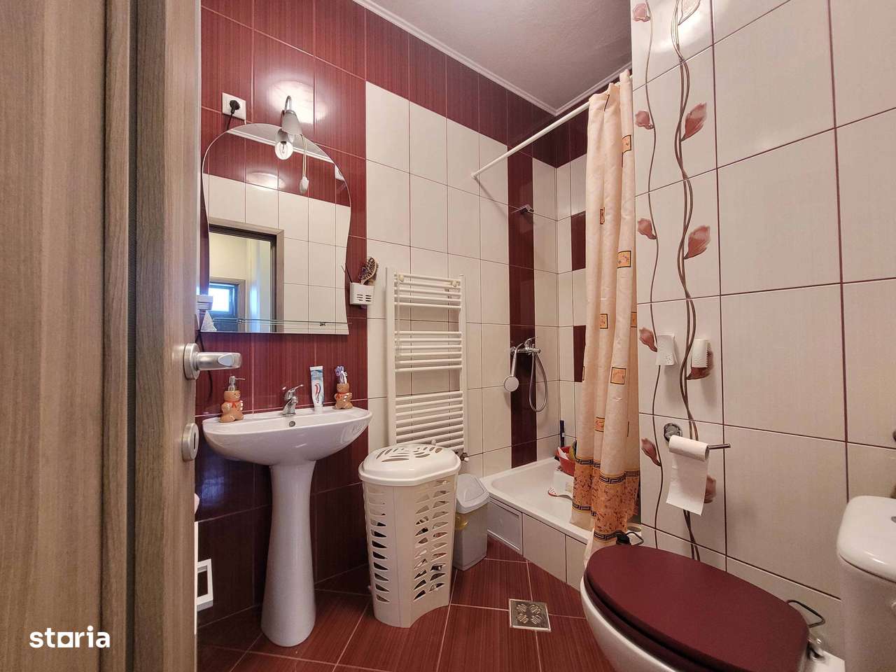 Ap. 3 camere decom., 2 bai, et:1, Selimbar - Pictor Brana-9