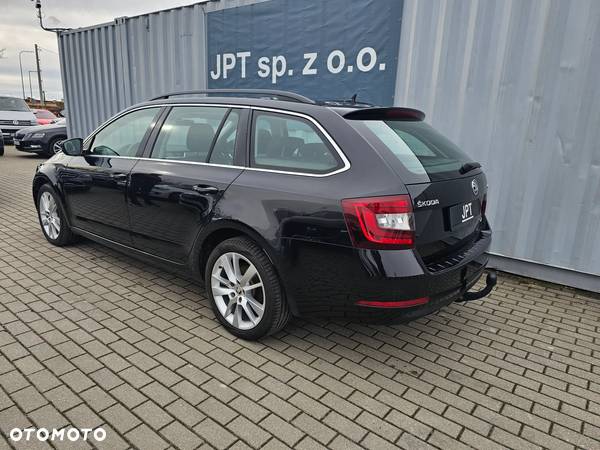 Skoda Octavia 2.0 TDI 4x4 Style DSG - 5