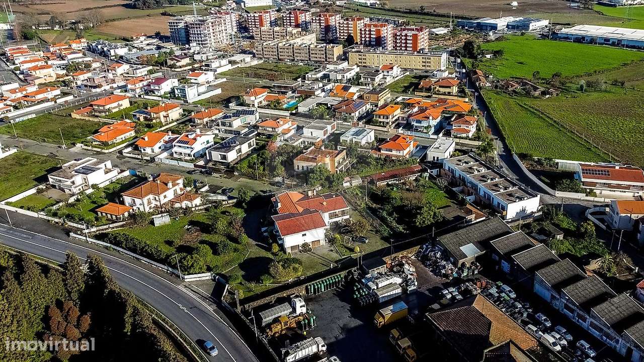 Moradia T5 para venda-7