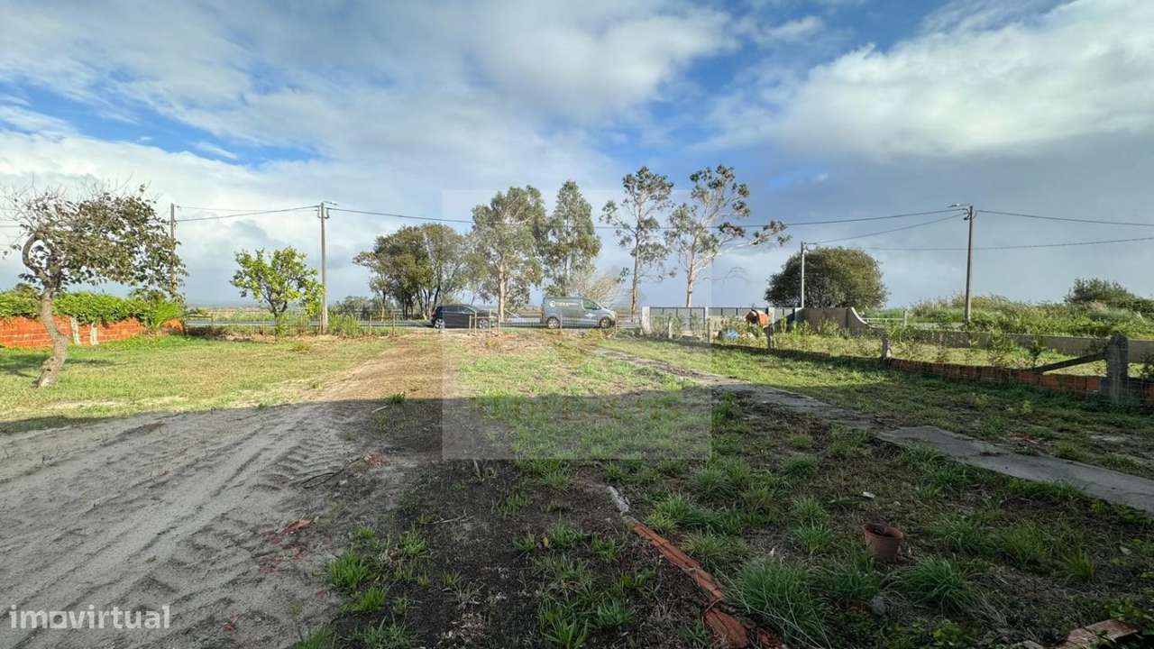 Moradia Geminada T3 em Bruto com Vista para a Ria-26