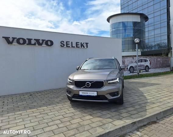 Volvo XC 40 T3 AT8 Momentum - 4