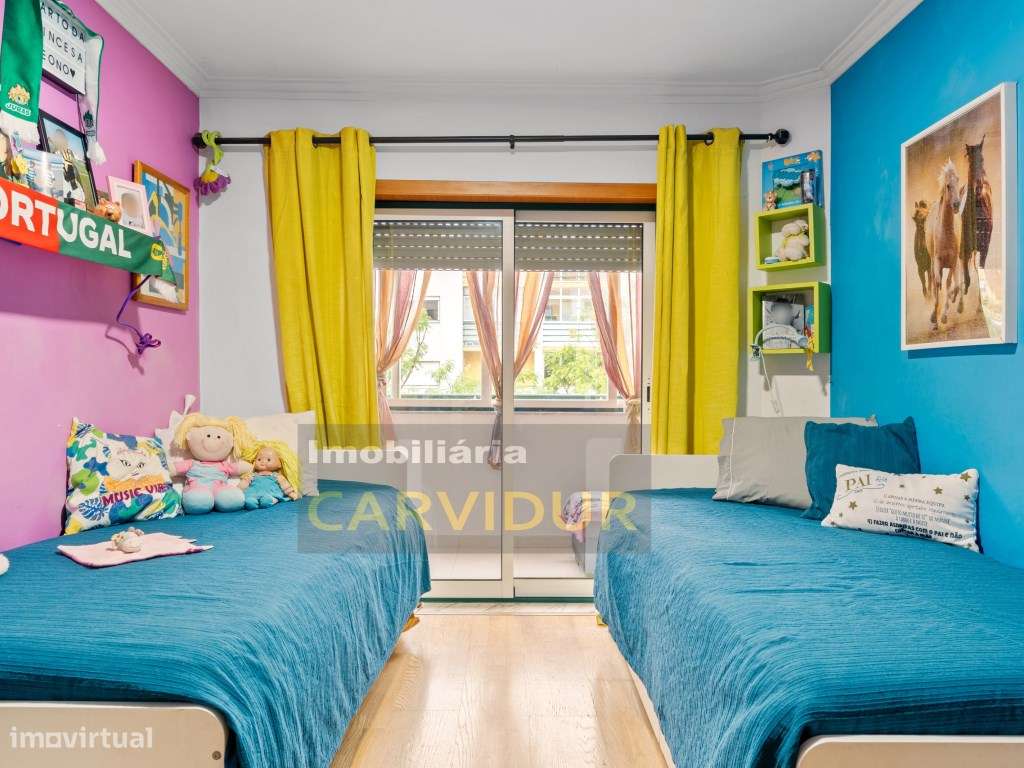 Barreiro/Vila Chã T2 com arrecadação e elevador-14