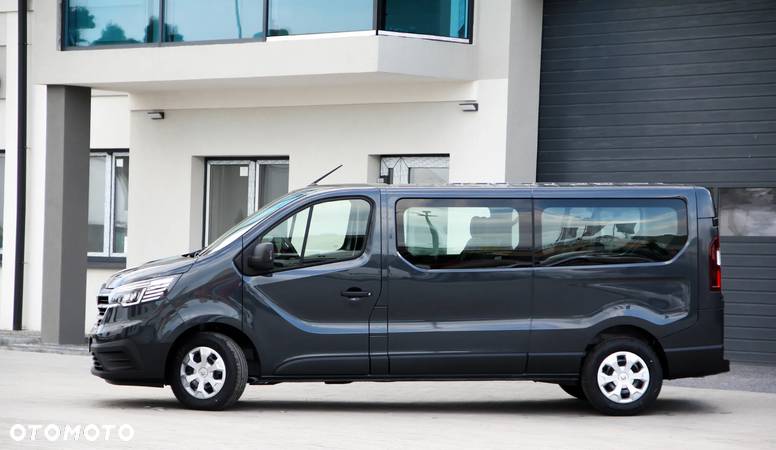 Renault Trafic Grand SpaceClass 2.0 dCi EDC - 12