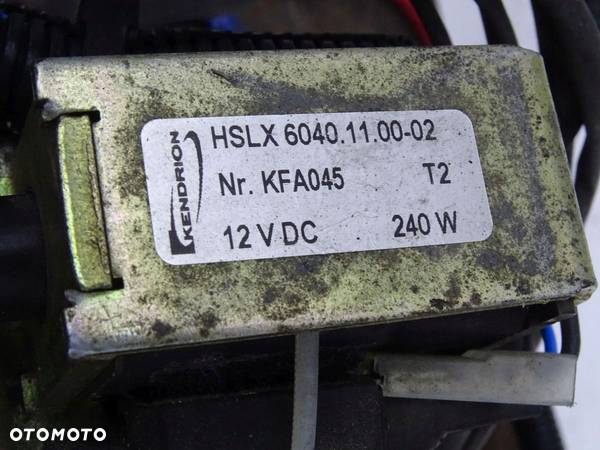 ŁADOWARKA DO AKUMULATORÓW XANTREX XC5012 50AMP 12V - 10