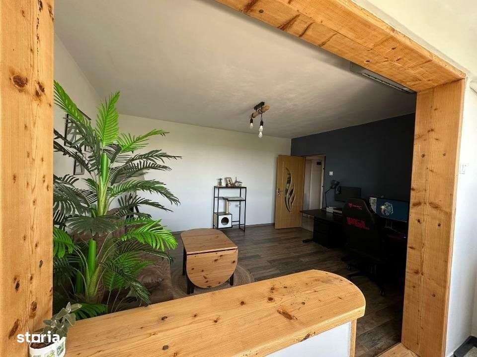 Apartament-spatiu generos - Imagine principală: 3/8