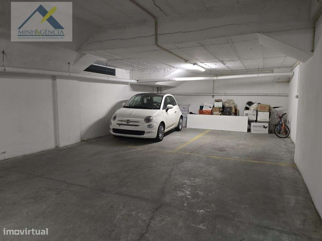 Apartamento T3 com parqueamanto na Quinta do Anjo-35