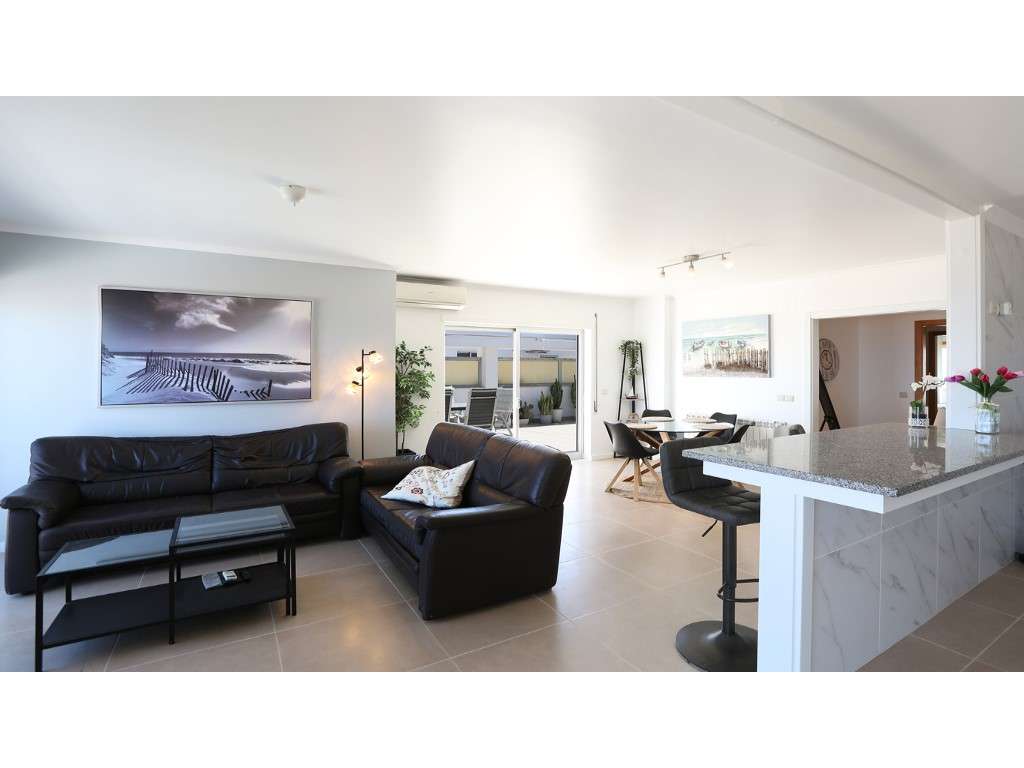 Apartamento T2 com Terraço Privado e Vista Mar | Sítio da Nazaré-14