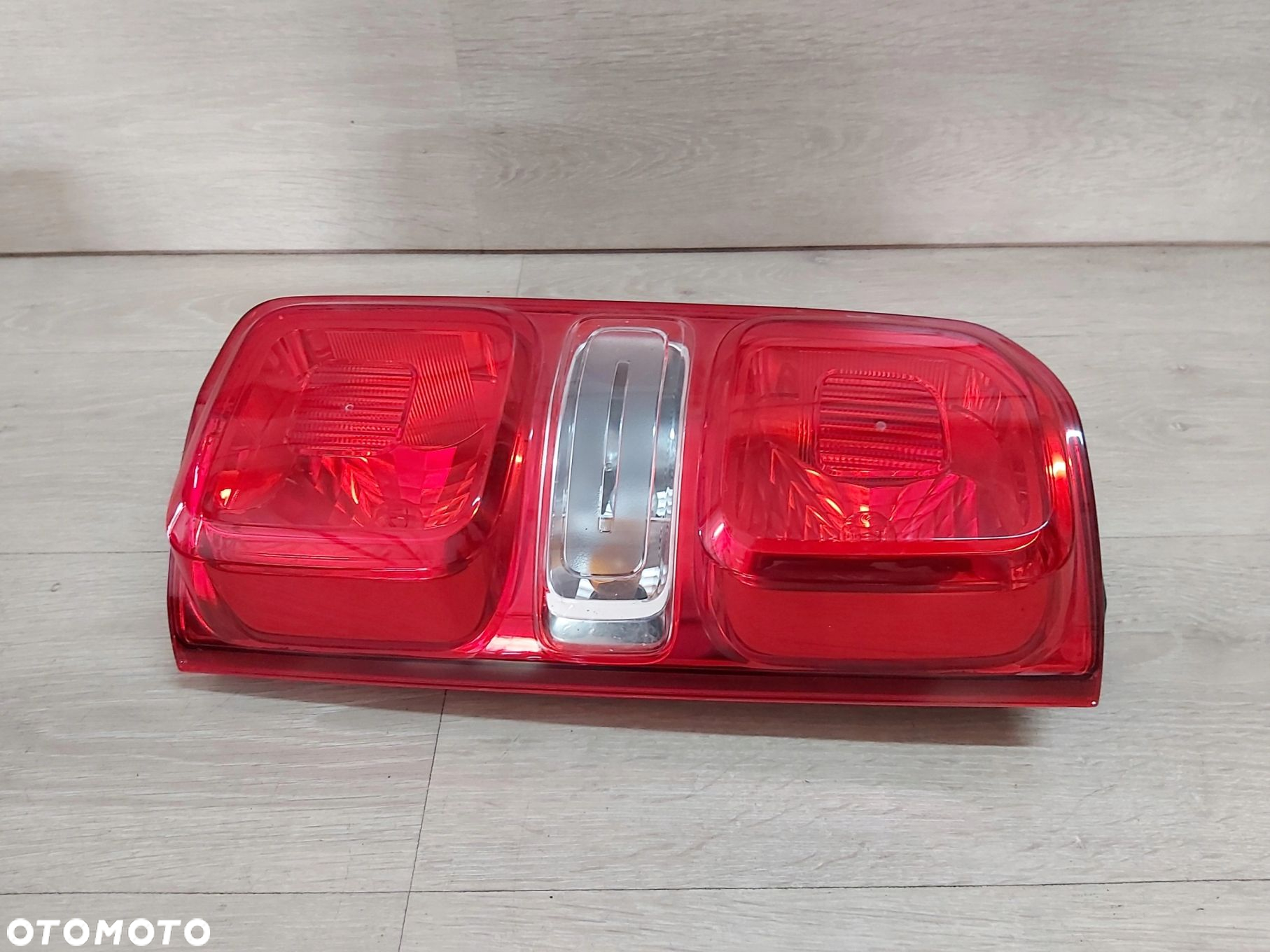 Toyota Proace Expert Jumpy lampa tył prawa 9808243080 - 3