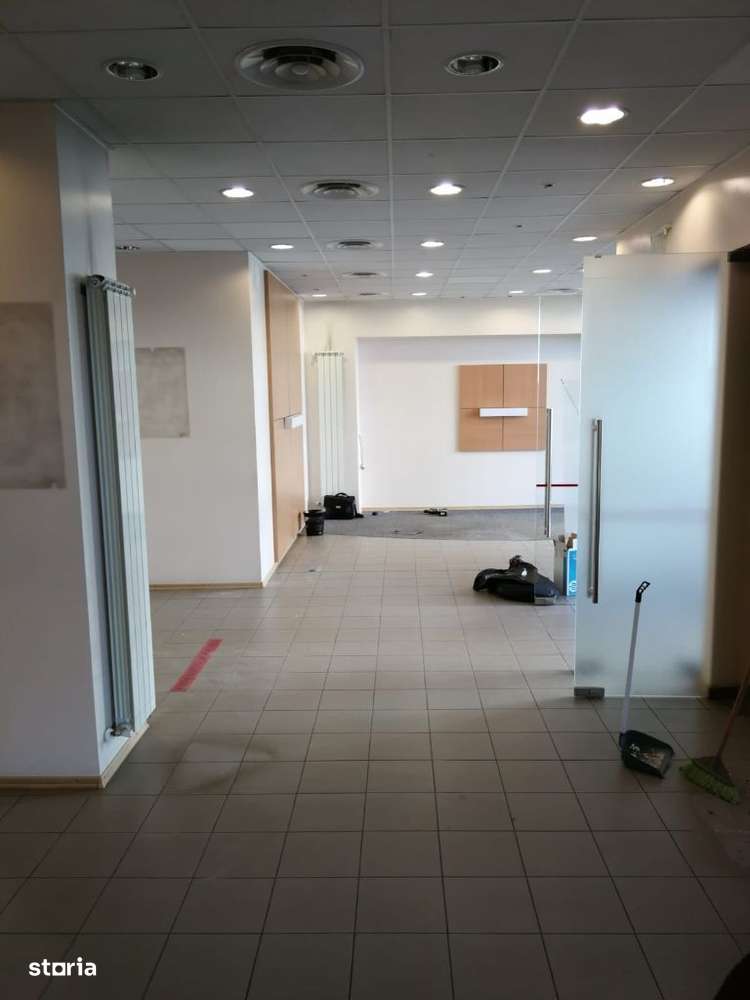 Spațiu comercial de închiriat, 177mp, centru comercial - Imagine principală: 4/7