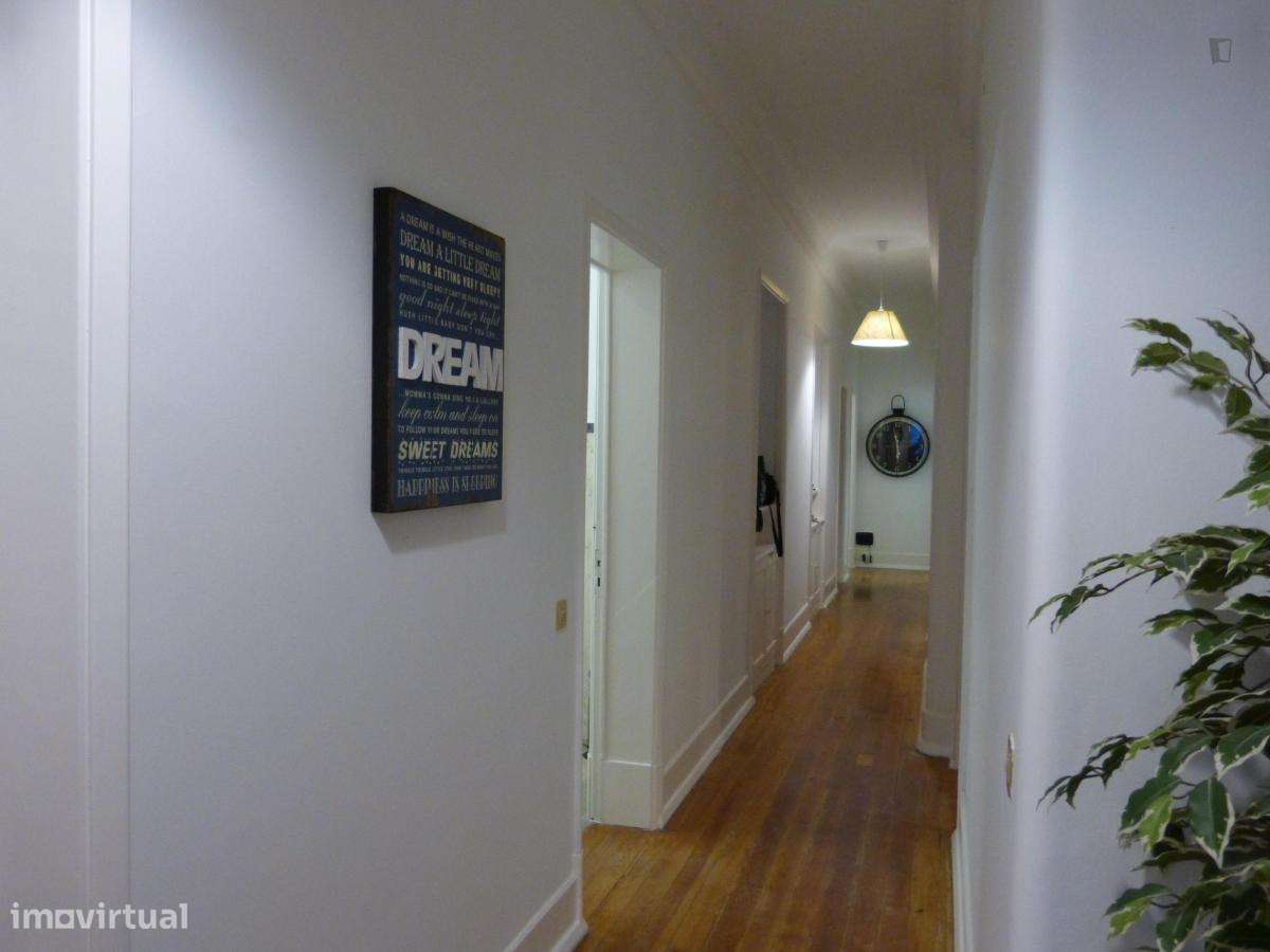 Quarto - localizado em Saldanha Lisbon - Grande imagem: 4/6