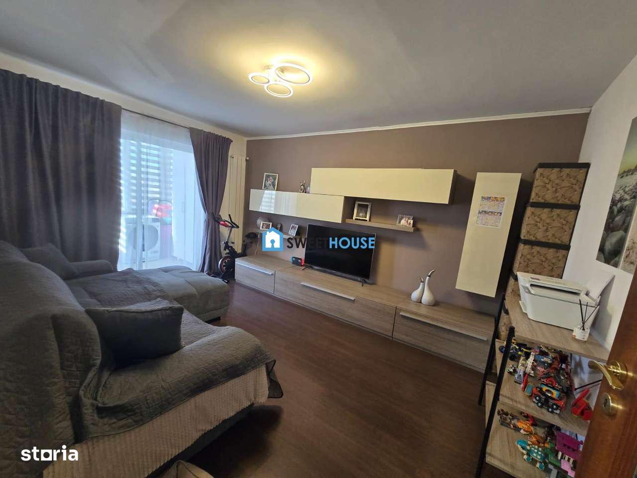 Apartament cu doua camere Str . Stejarului recent renovat-3
