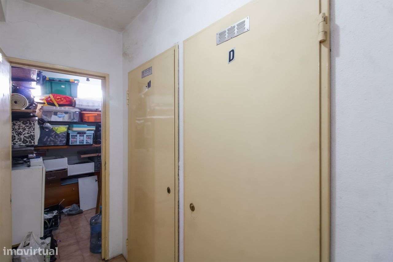 Apartamento T3 no Castêlo da Maia (ISMAI)-22