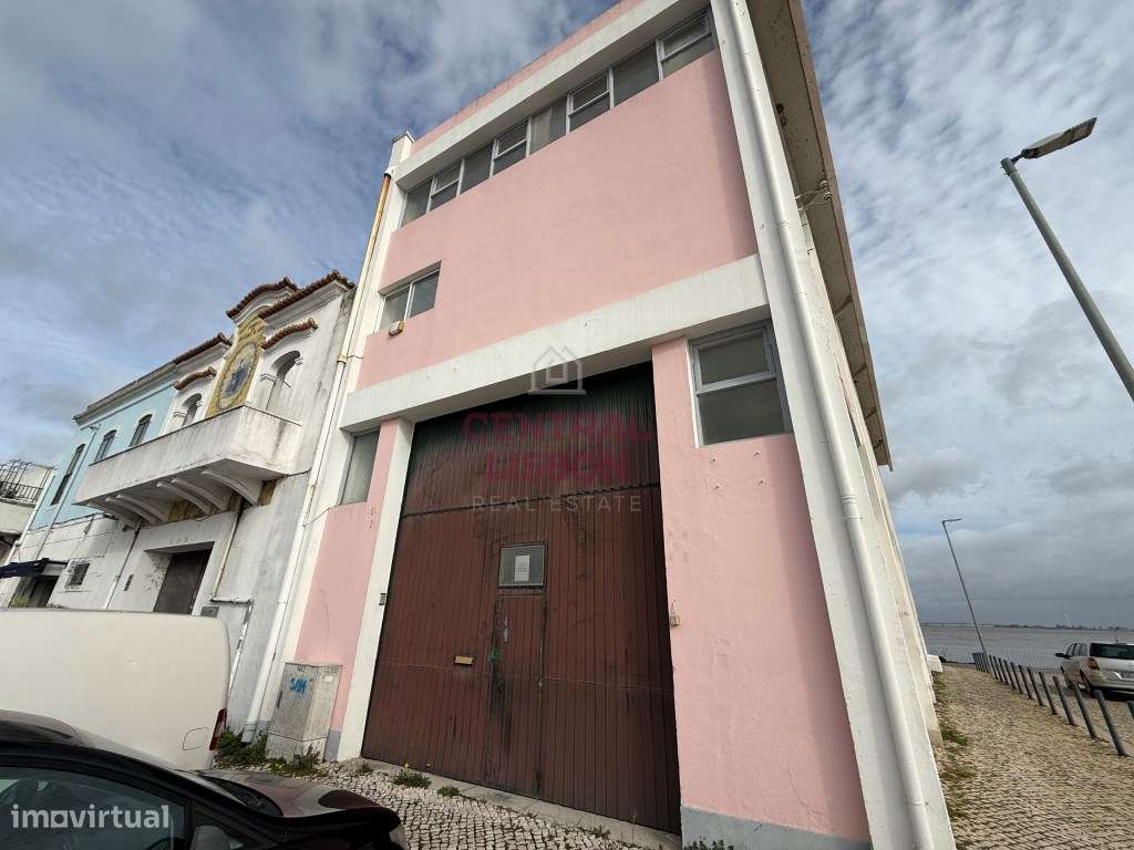 Armazém para Arrendamento em Alhandra - 494 m² | Excelente Acessibi... - Grande imagem: 3/24
