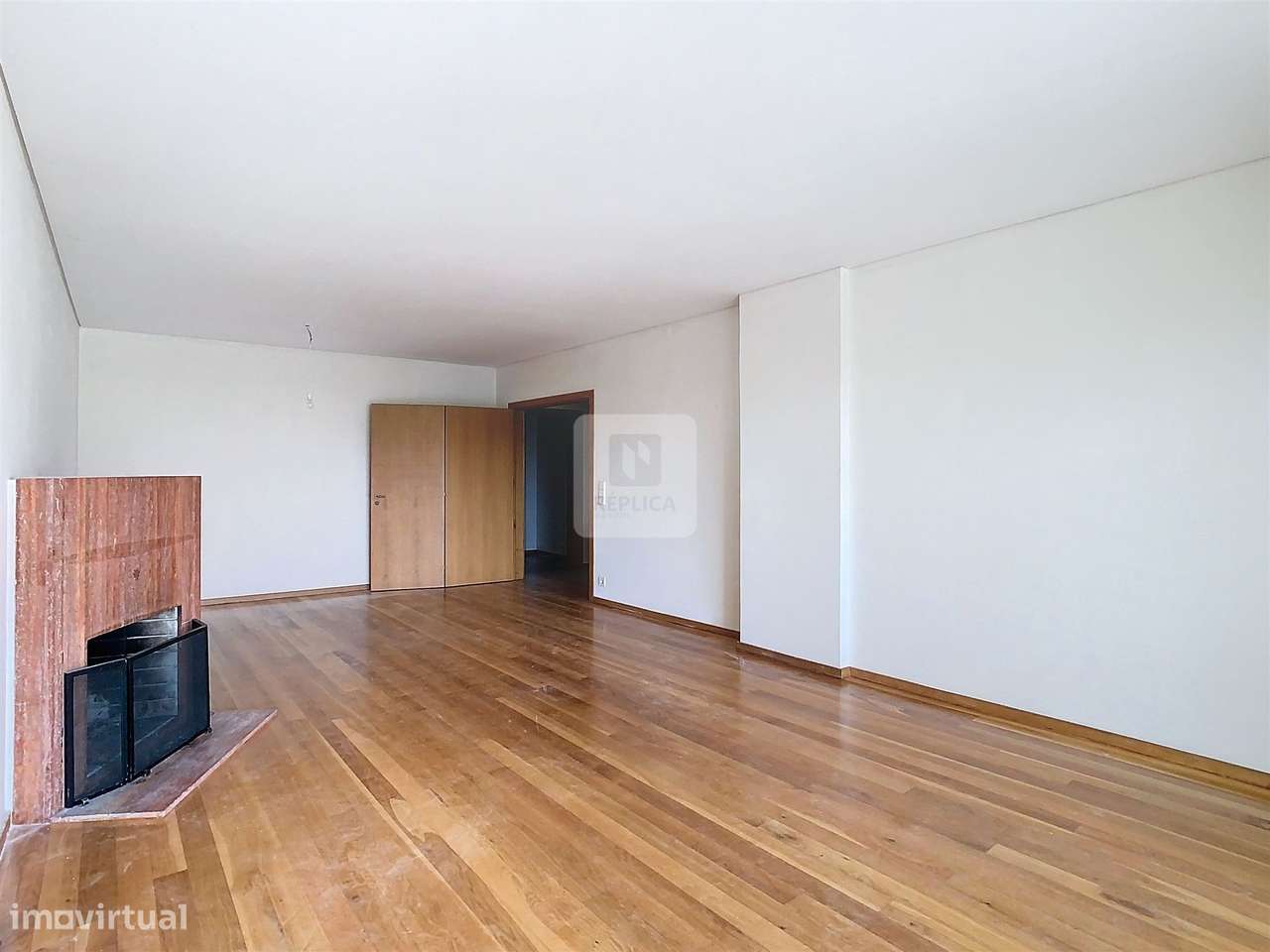 Apartamento T3 com varanda e lugar de garagem a Aldoar, Porto - Grande imagem: 5/23