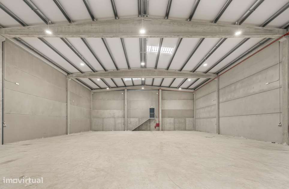 Armazém à venda , Quinta de Matos-5