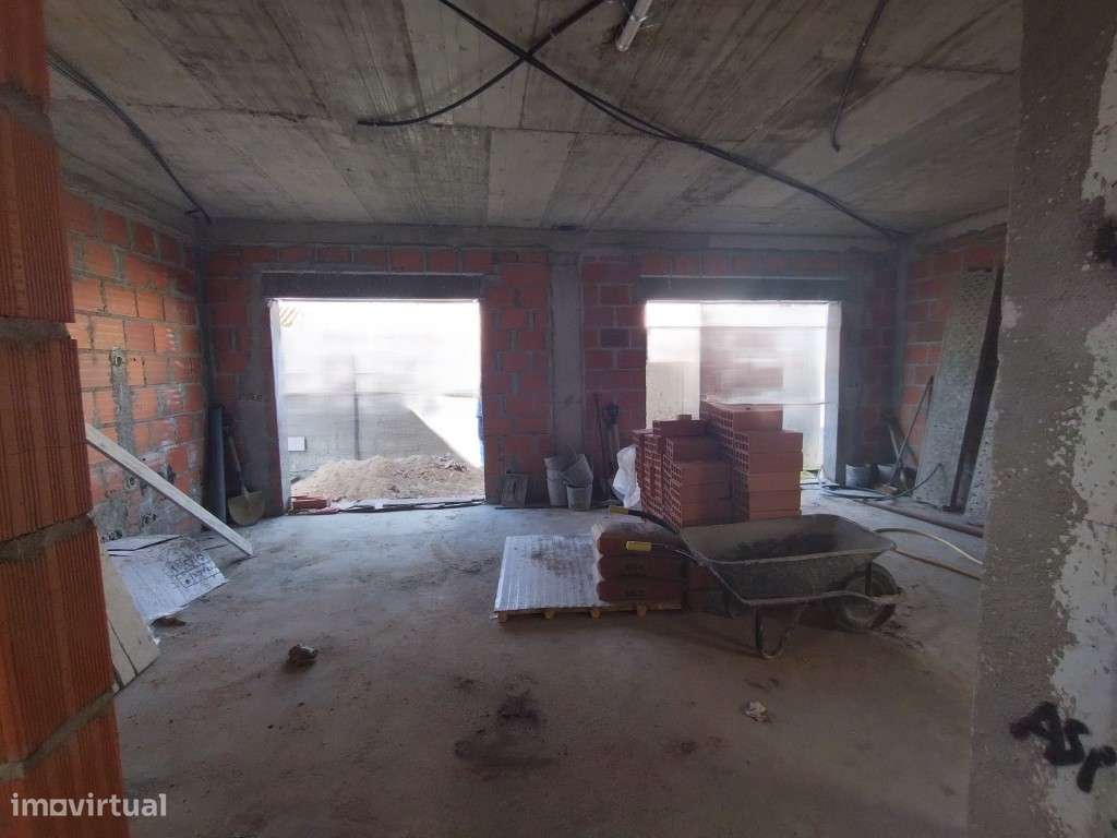 Moradia Isolada T5, com excelente construção, muito bem localizada,... - Grande imagem: 5/45